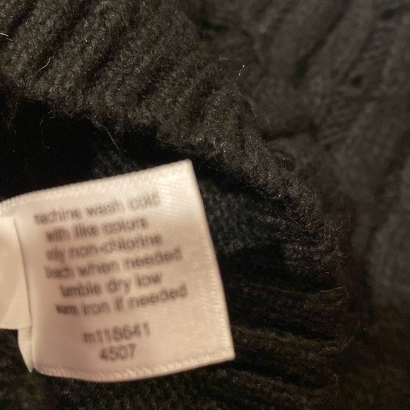 18/20 Black Lane Bryant sweater - Picture 5 of 5